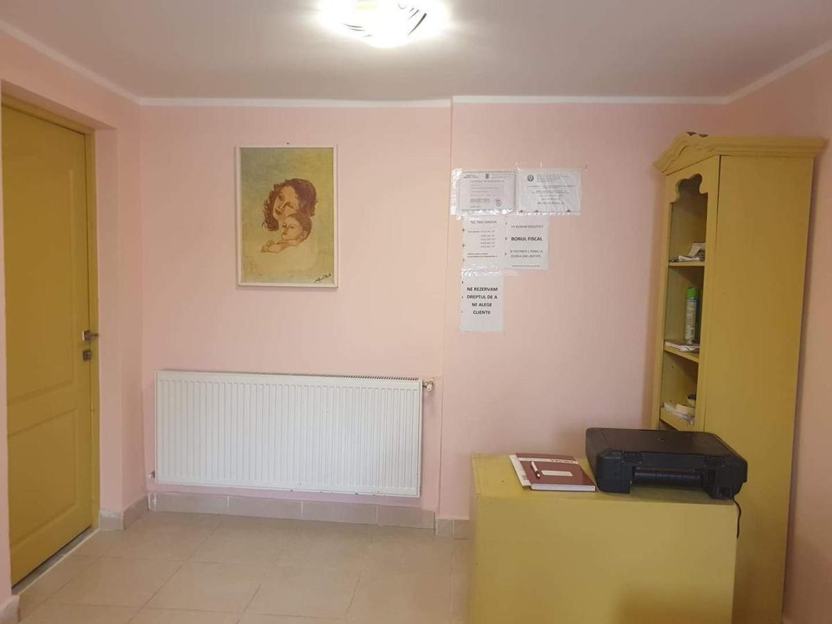 Alfredo Hostel Craiova Exterior foto